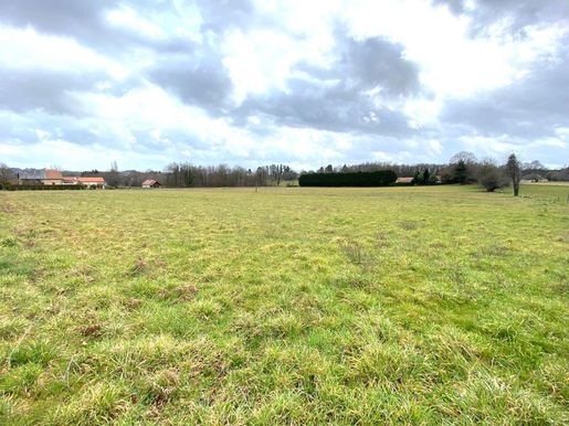 Terrain, terrain 1 m² — Saint-Yrieix-la-Perche (Haute-Vienne) · 65 000 €