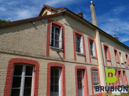 Maison 252 m² · à Montigny · 252 m² · 335 000 €