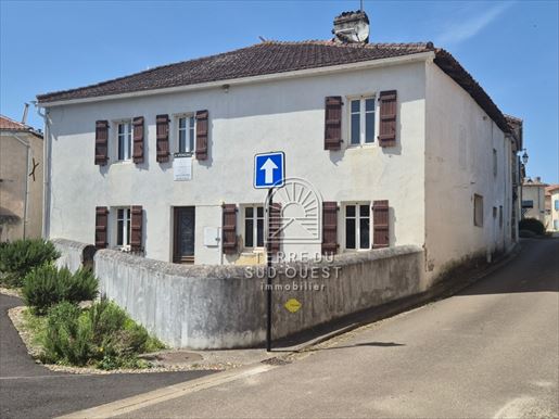 5 pièces 96 m² · à Urgons · 96 m² · 79 000 €
