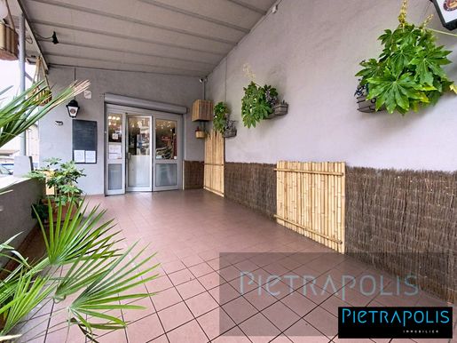 Local commercial 200 m² · à Saint-Georges-de-Reneins · 200 m² · 69 000 €