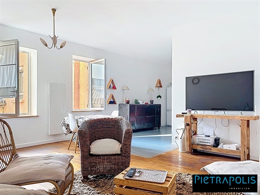 Appartement 4 pièces 106 m² · à Villefranche-sur-Saône · 106 m² · 220 000 €