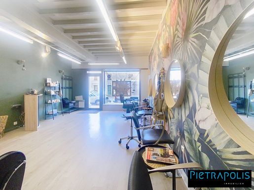 Local commercial 100 m² · à Saint-Georges-de-Reneins · 100 m² · 43 000 €