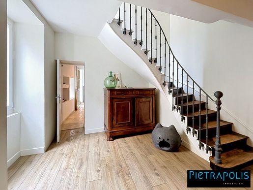 Maison 5 pièces 143 m² · à Montmerle-sur-Saône · 143 m² · 278 000 €