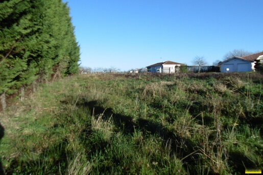 Terrain 1035 m² · à Oeyregave · 88 000 €