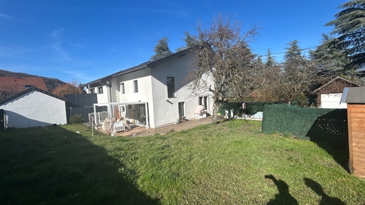 Maison 4 pièces 110 m² · à Monnetier-Mornex · 110 m² · 495 000 €