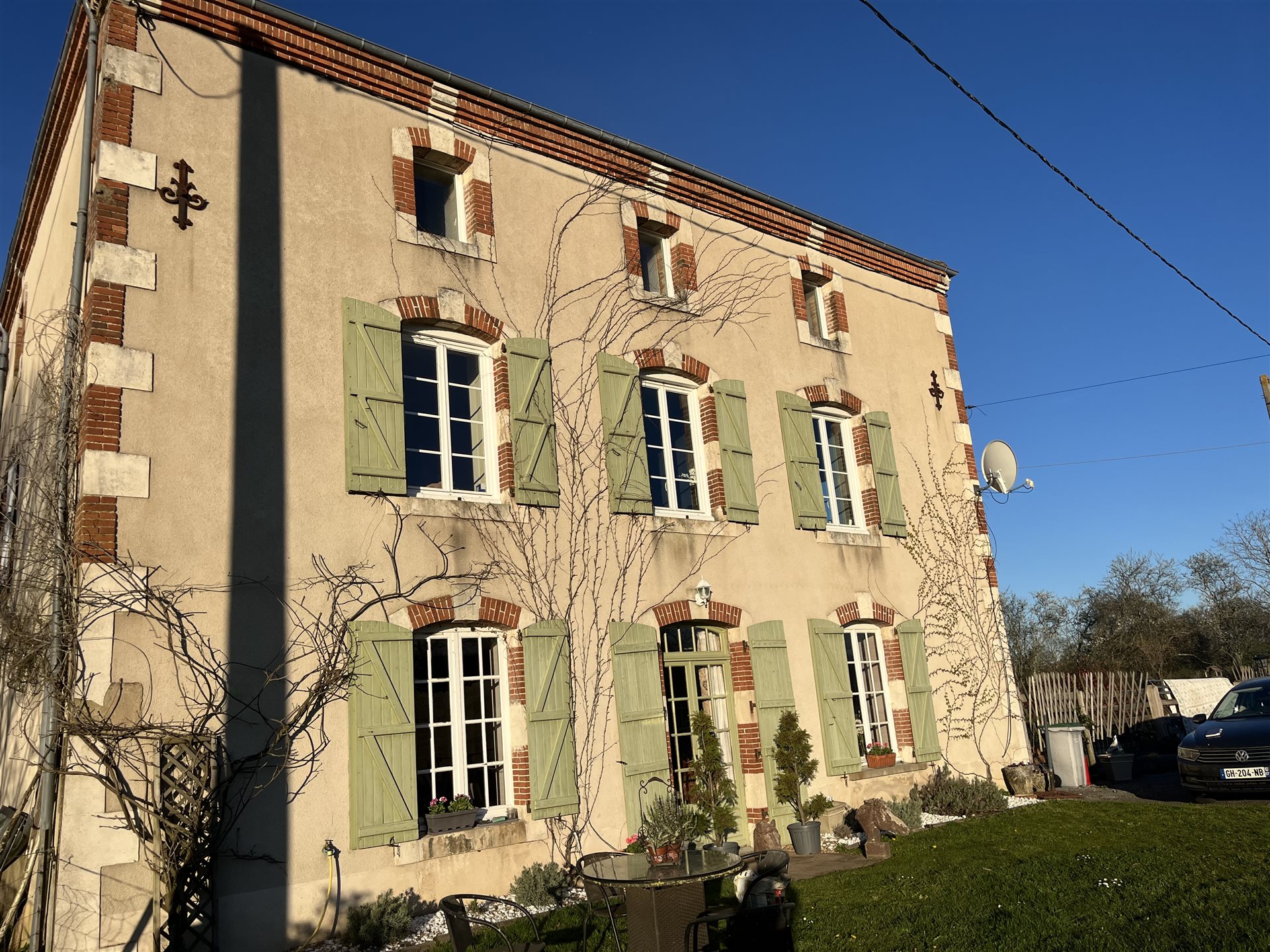 Saint-Sornin-la-Marche 221m²