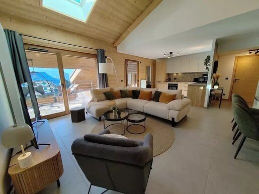 Appartement 5 pièces 133 m² · à Châtel · 133 m² · 880 000 €