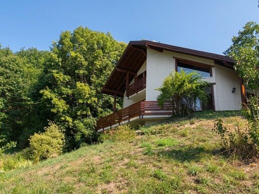 Maison 6 pièces 147 m² · à Perrignier · 147 m² · 599 000 €