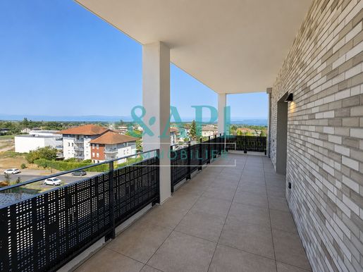 Appartement 5 pièces 112 m² · à Sciez · 112 m² · 578 000 €