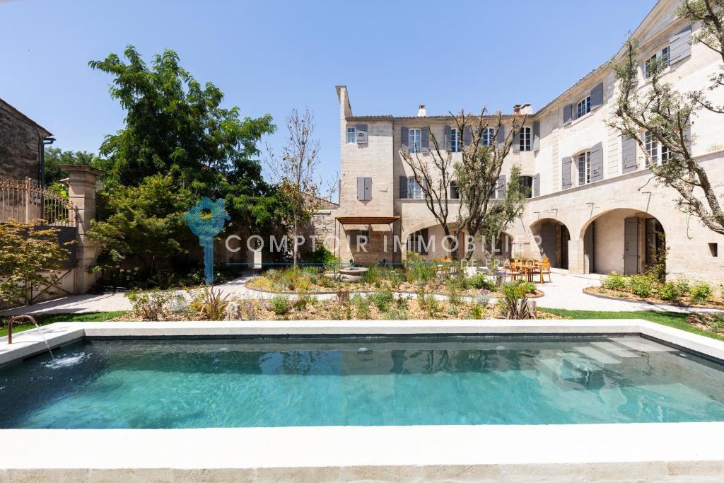 Maison à vendre, 1167m², Arles