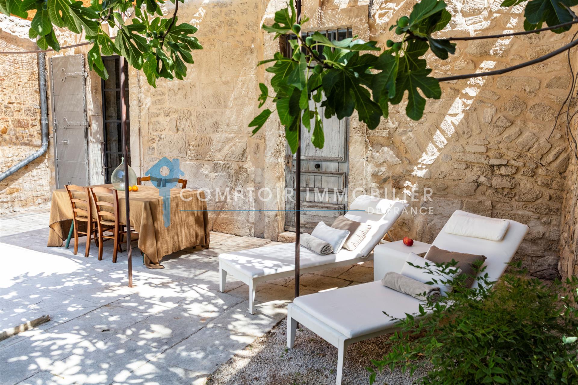Maison à vendre, 1167m², Arles