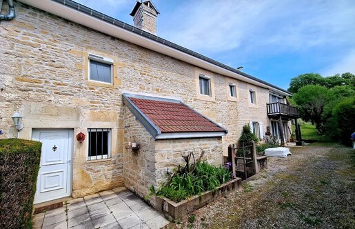 Maison 14 pièces 369 m² · à Baume-les-Dames · 369 m² · 336 000 €