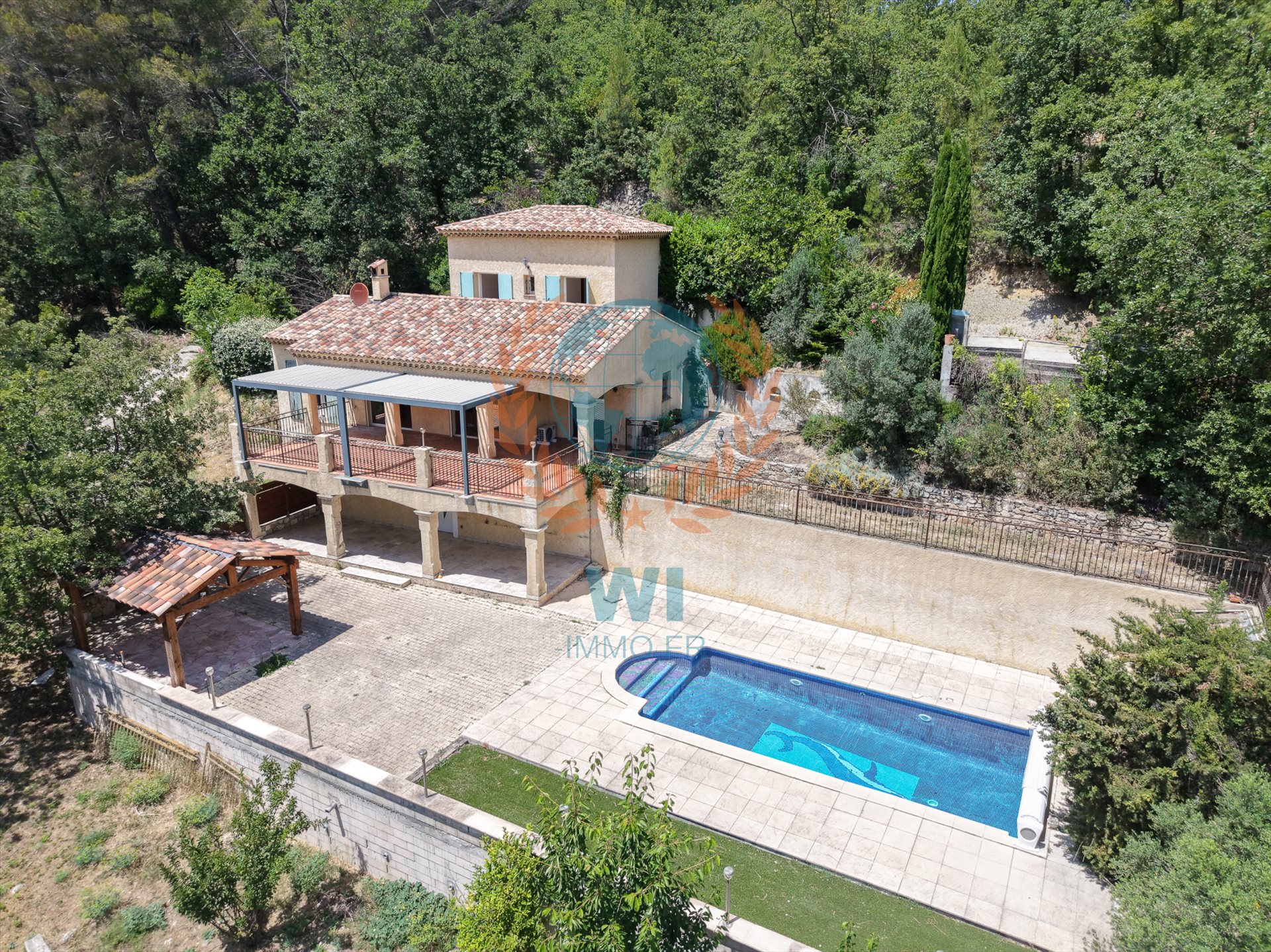 Maison à vendre, 133m², Figanières