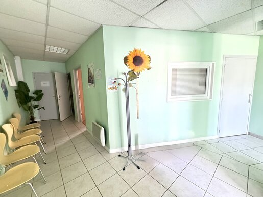 Local commercial 72 m² · à La Ville-aux-Dames · 72 m² · 120 000 €