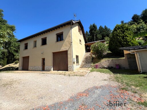Maison 9 pièces 220 m² · à Firmi · 220 m² · 160 500 €