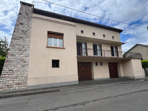 Maison 4 pièces 117 m² · à Firmi · 117 m² · 135 000 €