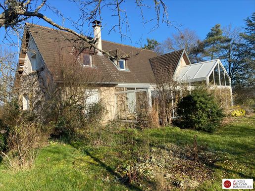 5 pièces 156 m² · à Semur-en-Auxois · 156 m² · 320 000 €