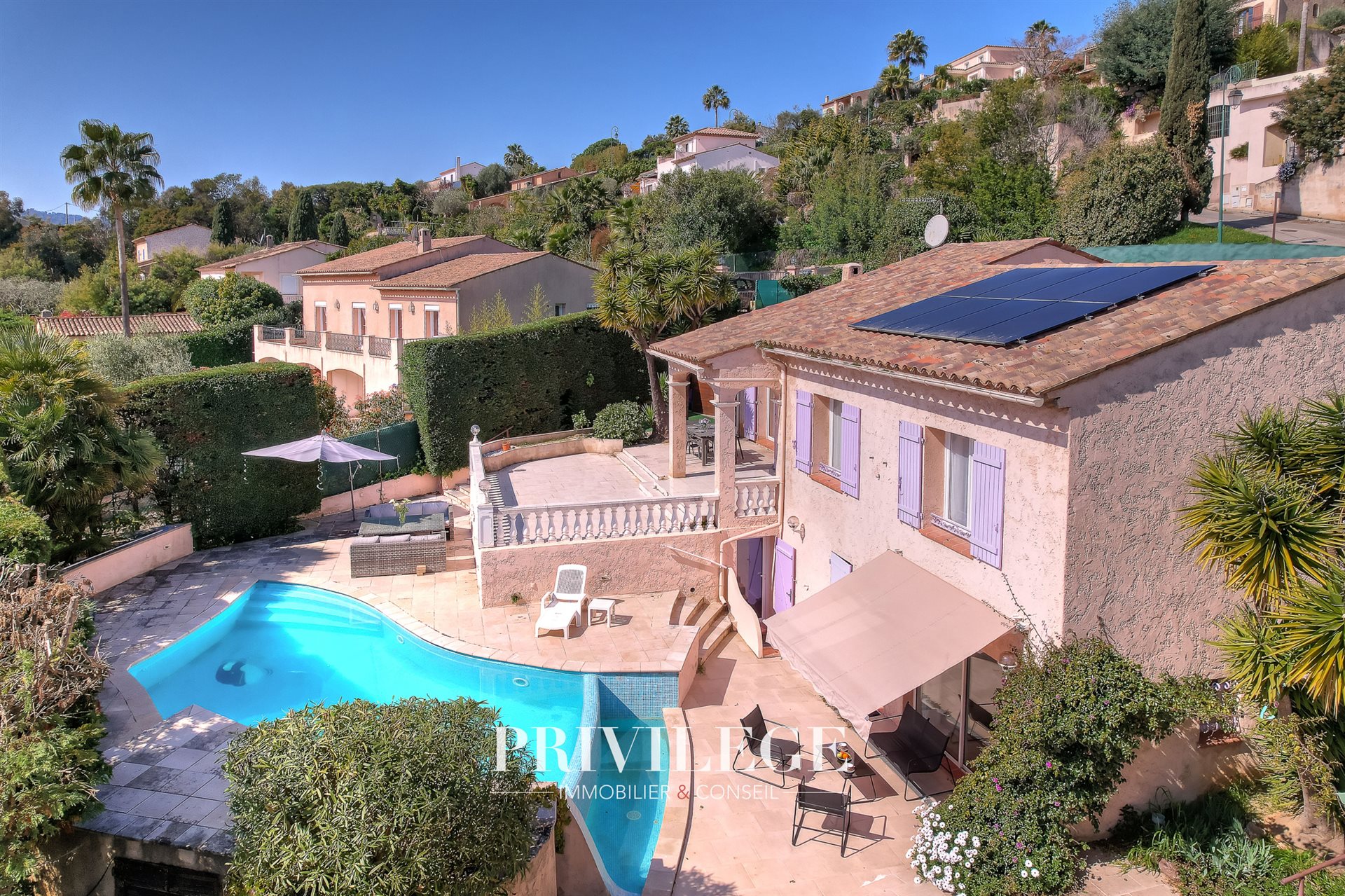Maison à vendre, 223m², La Roquette-sur-Siagne