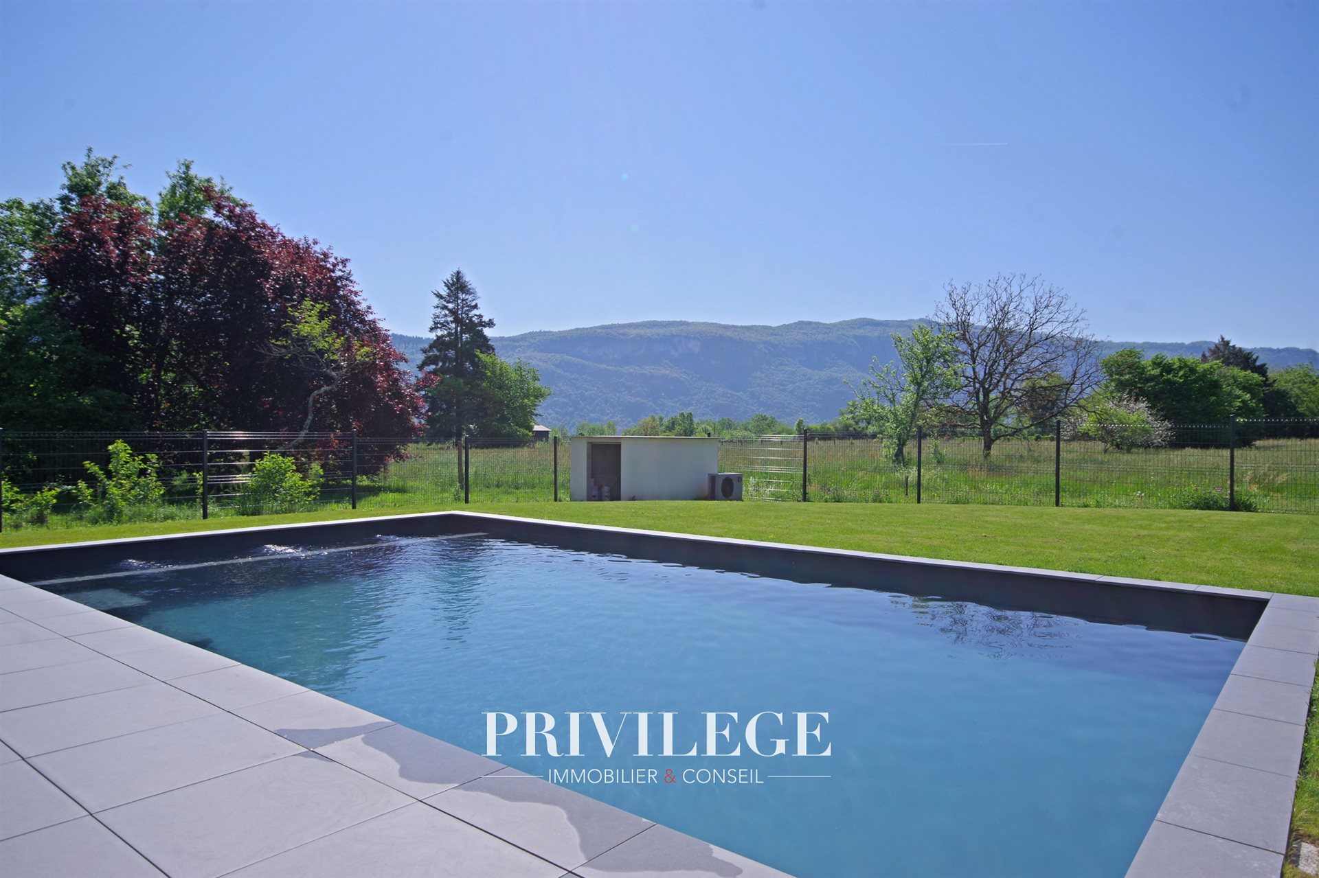 Maison à vendre, 155m², Peyrieu