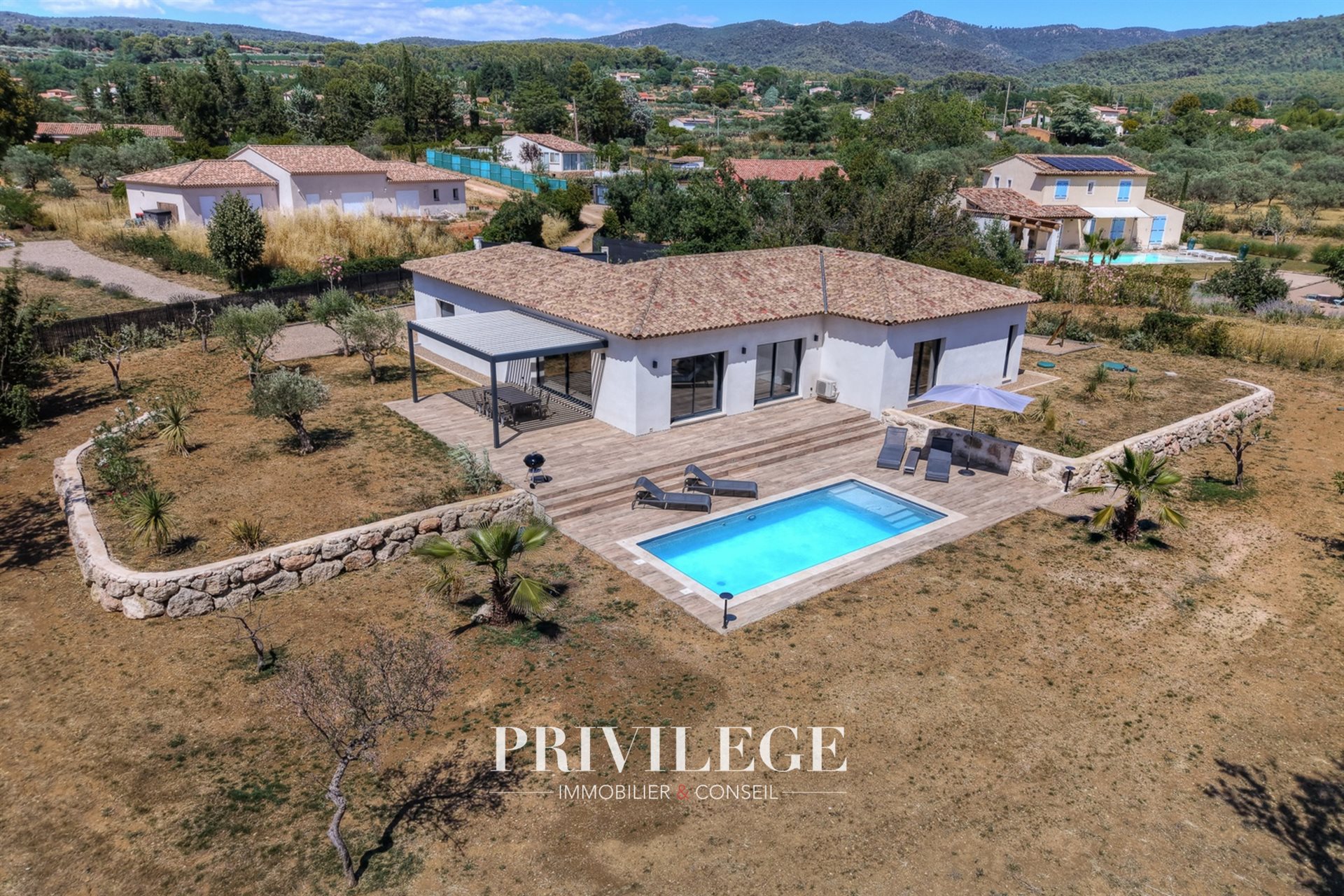 Maison à vendre, 151m², Aups