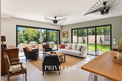 Maison 6 pièces 180 m² · à Écully · 180 m² · 990 000 €