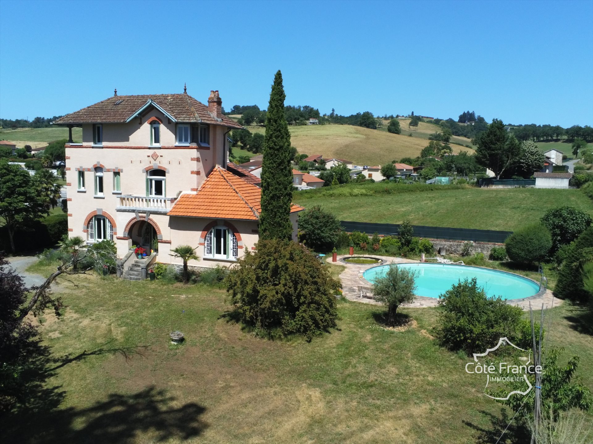 Maison à vendre, 195m², Saint-Étienne-de-Maurs