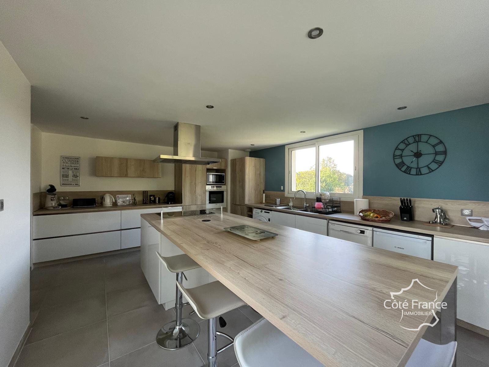 Maison à vendre, 126m², Sousceyrac-en-Quercy