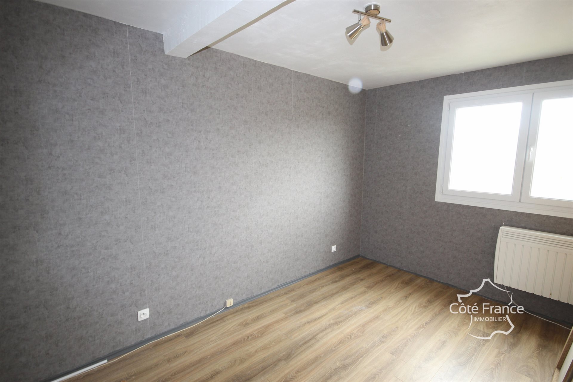 Appartement à vendre, 64m², Givet