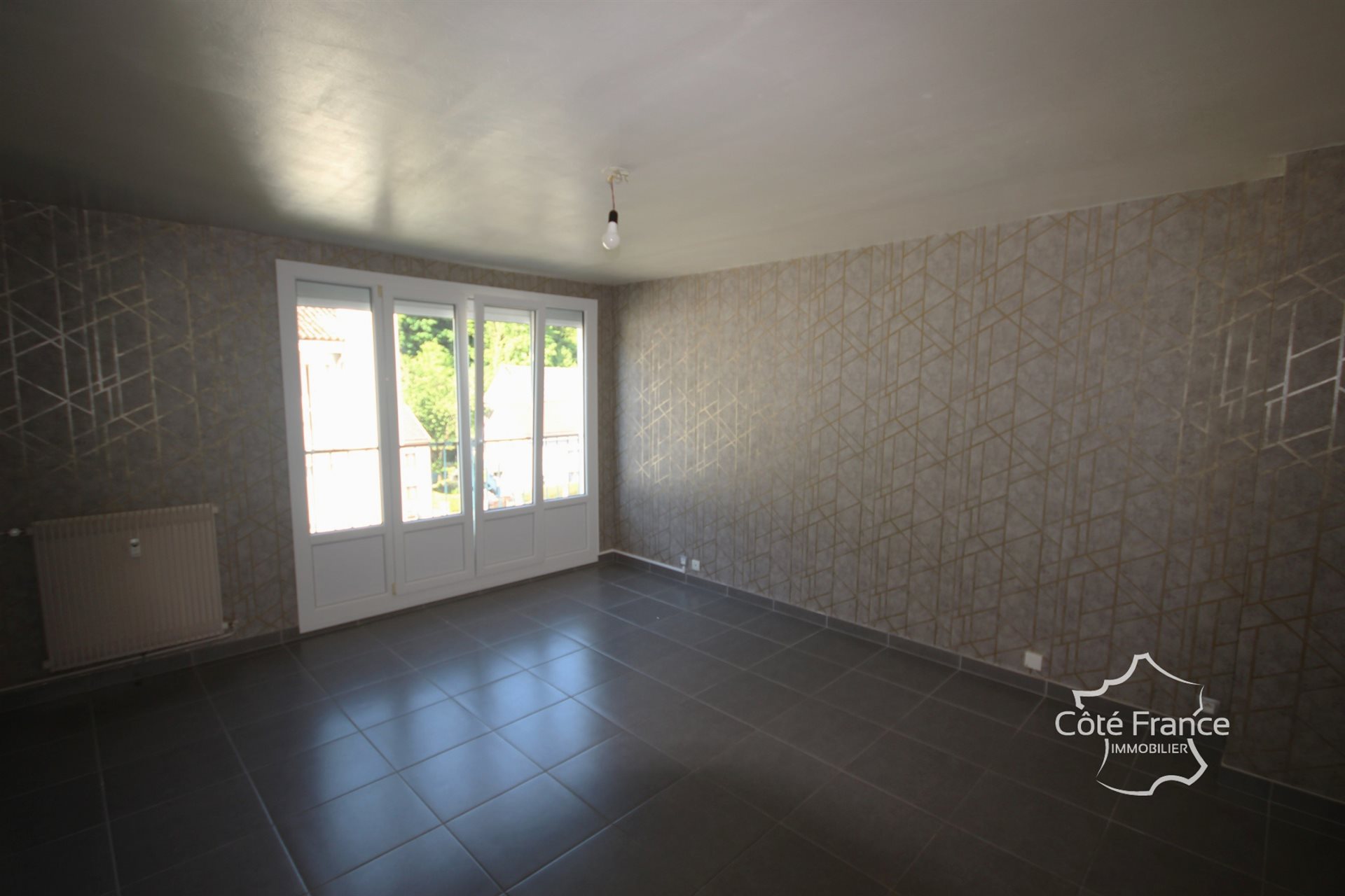 Appartement à vendre, 77m², Givet