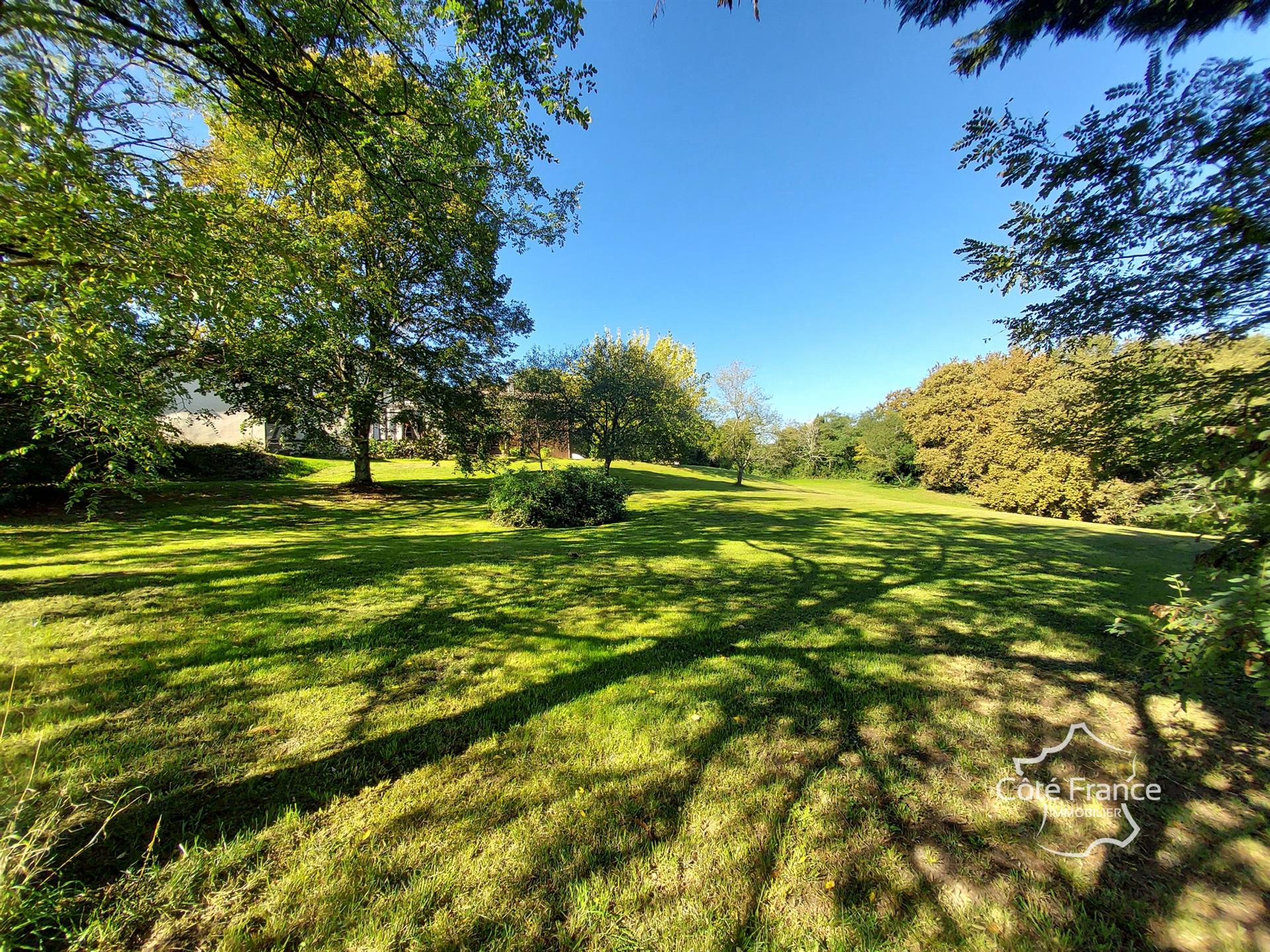 Maison à vendre, 253m², Aillas