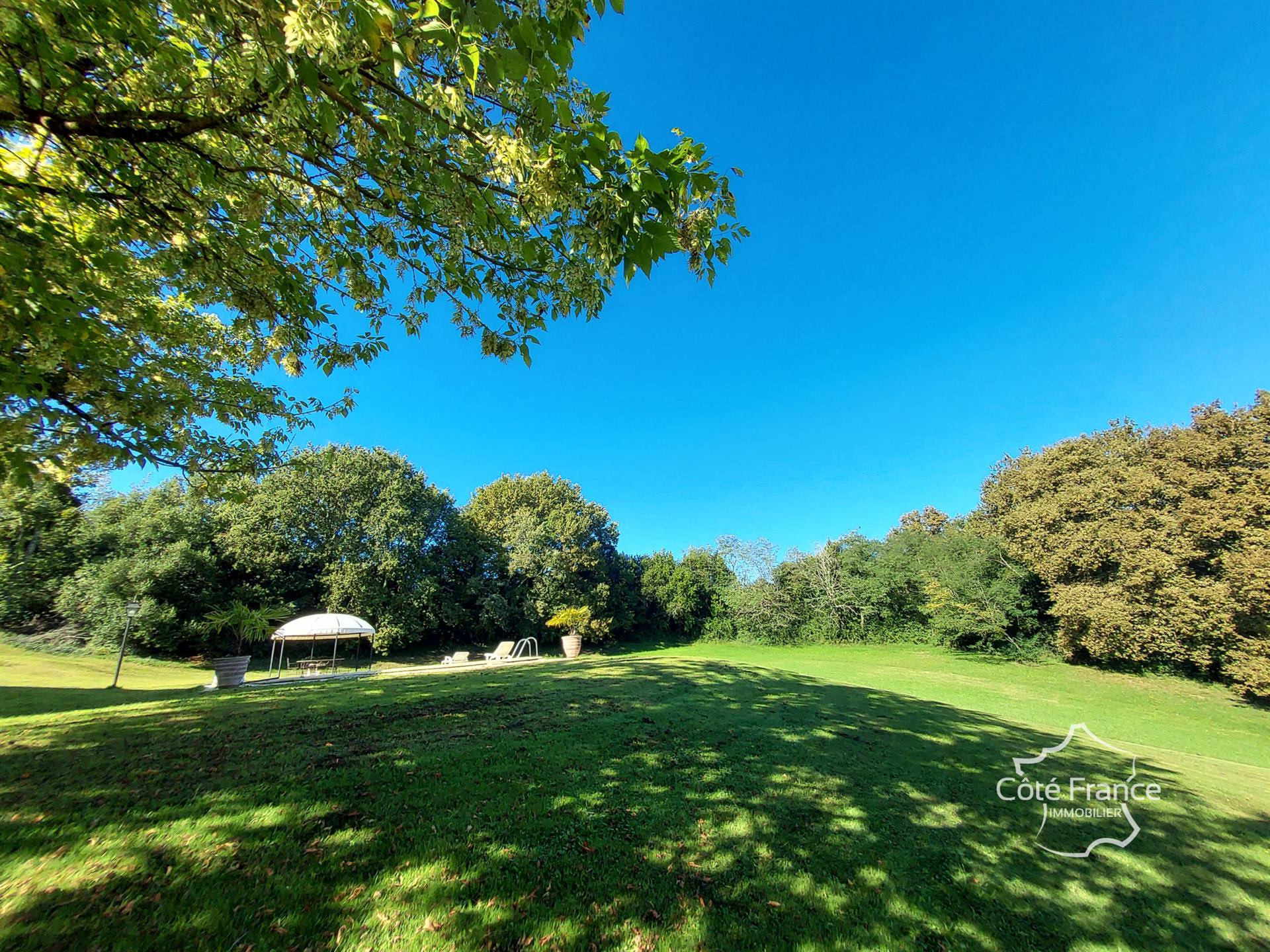 Maison à vendre, 253m², Aillas