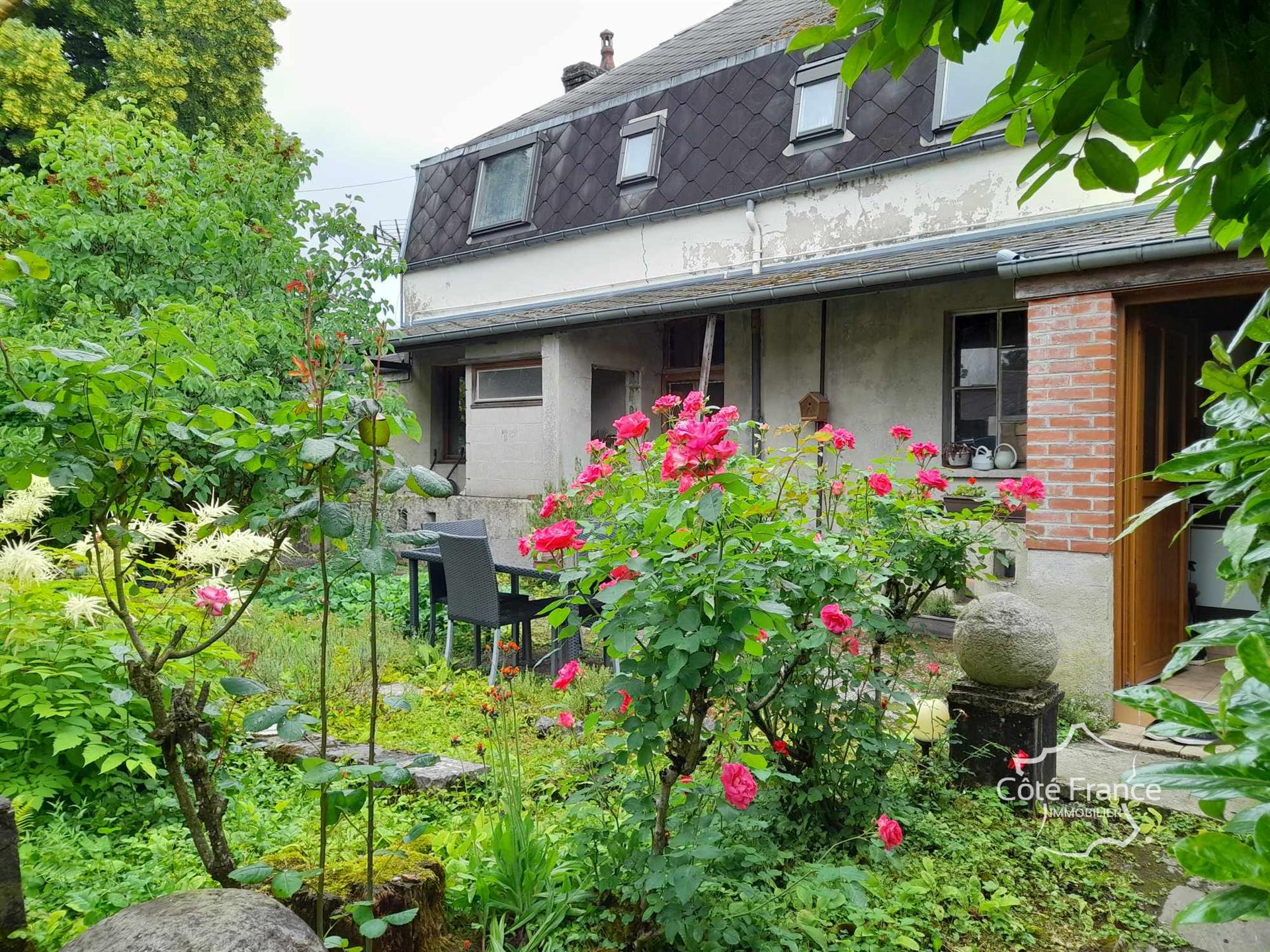 Maison à vendre, 263m², La Capelle