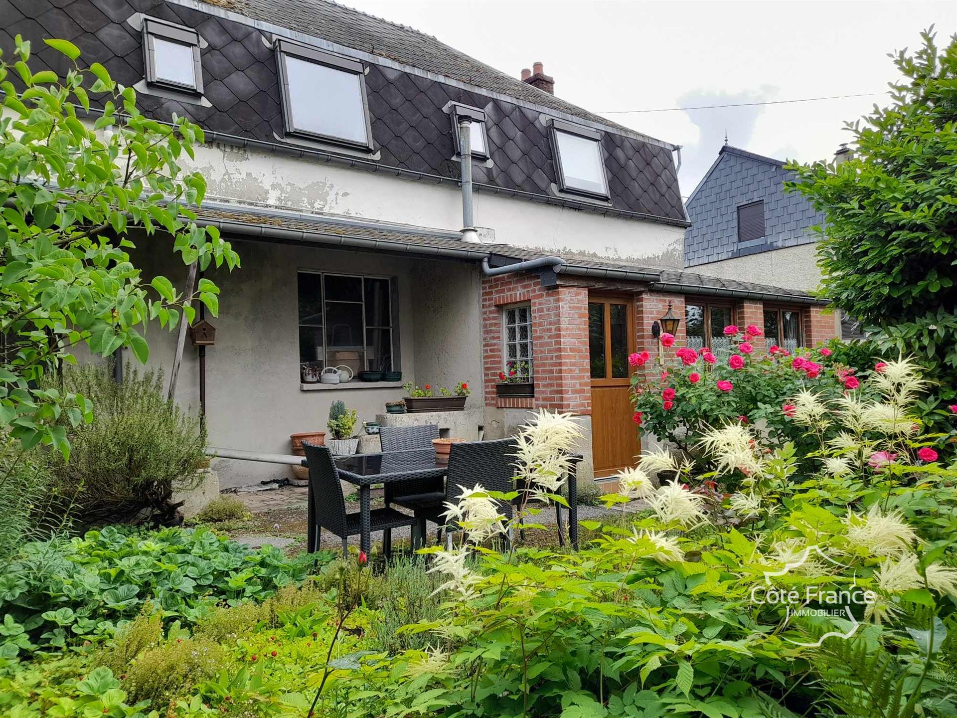 Maison à vendre, 263m², La Capelle