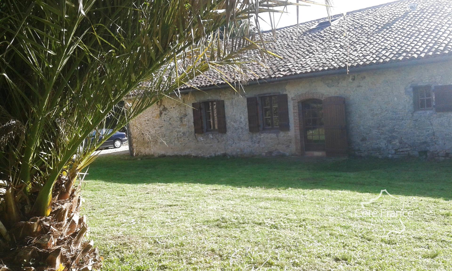 Maison à vendre, 387m², Saint-Étienne-d'Orthe