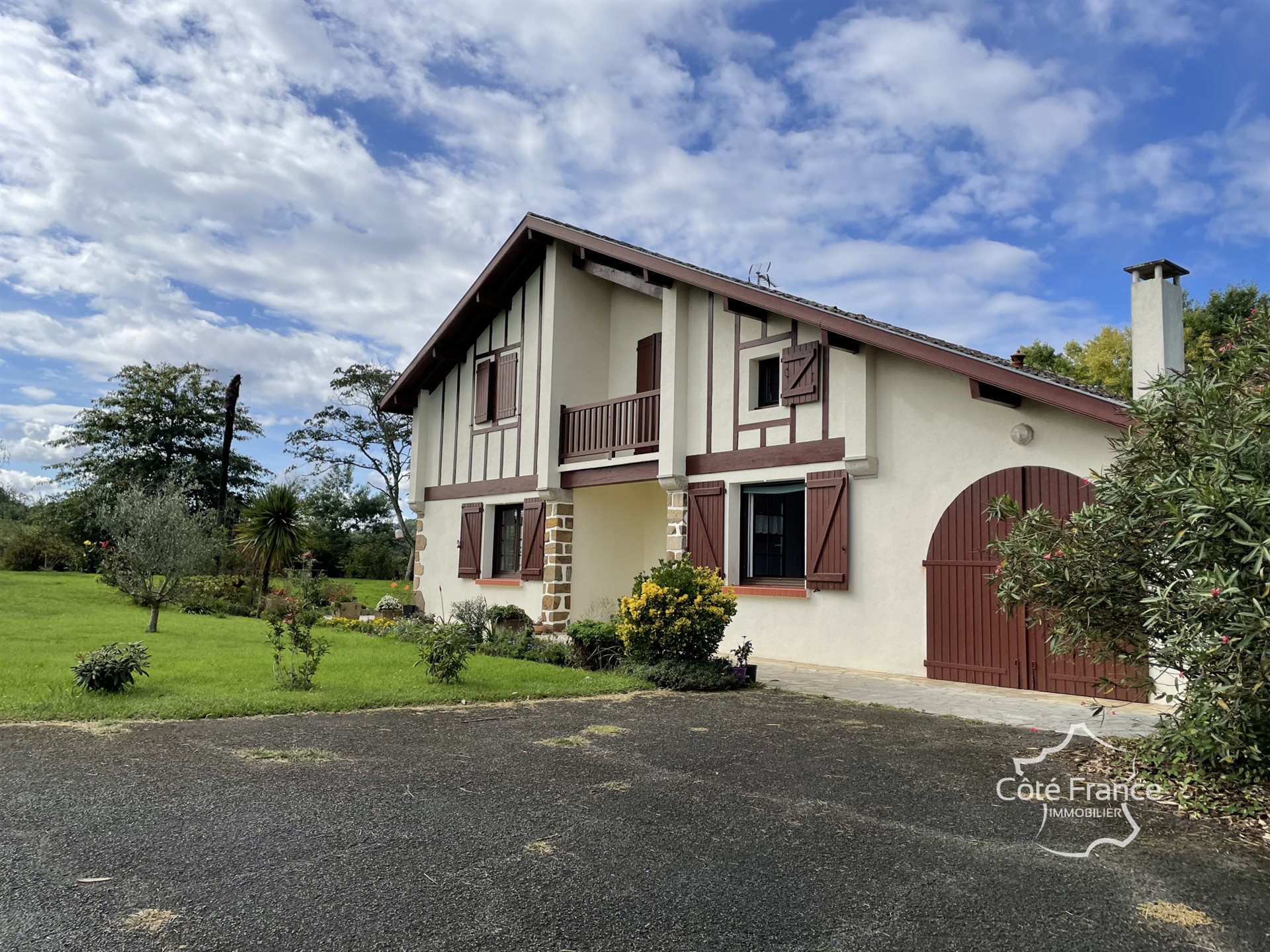 Maison à vendre, 187m², Salies-de-Béarn