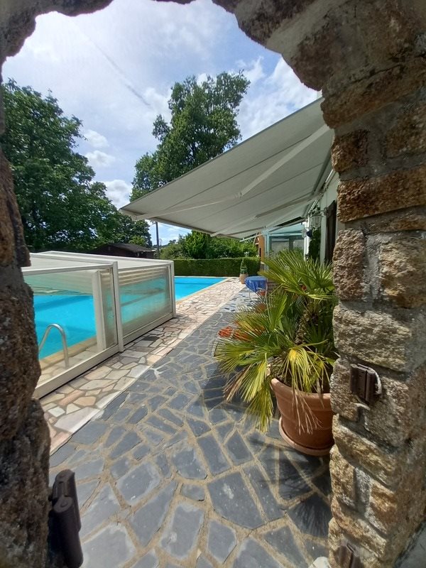 Maison à vendre, 200m², Montigné-le-Brillant