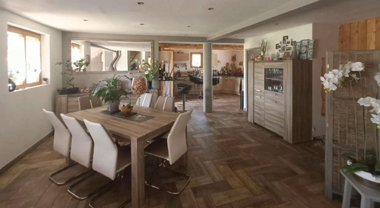 Maison à vendre, 230m², Seyne (Le Grand Puy)