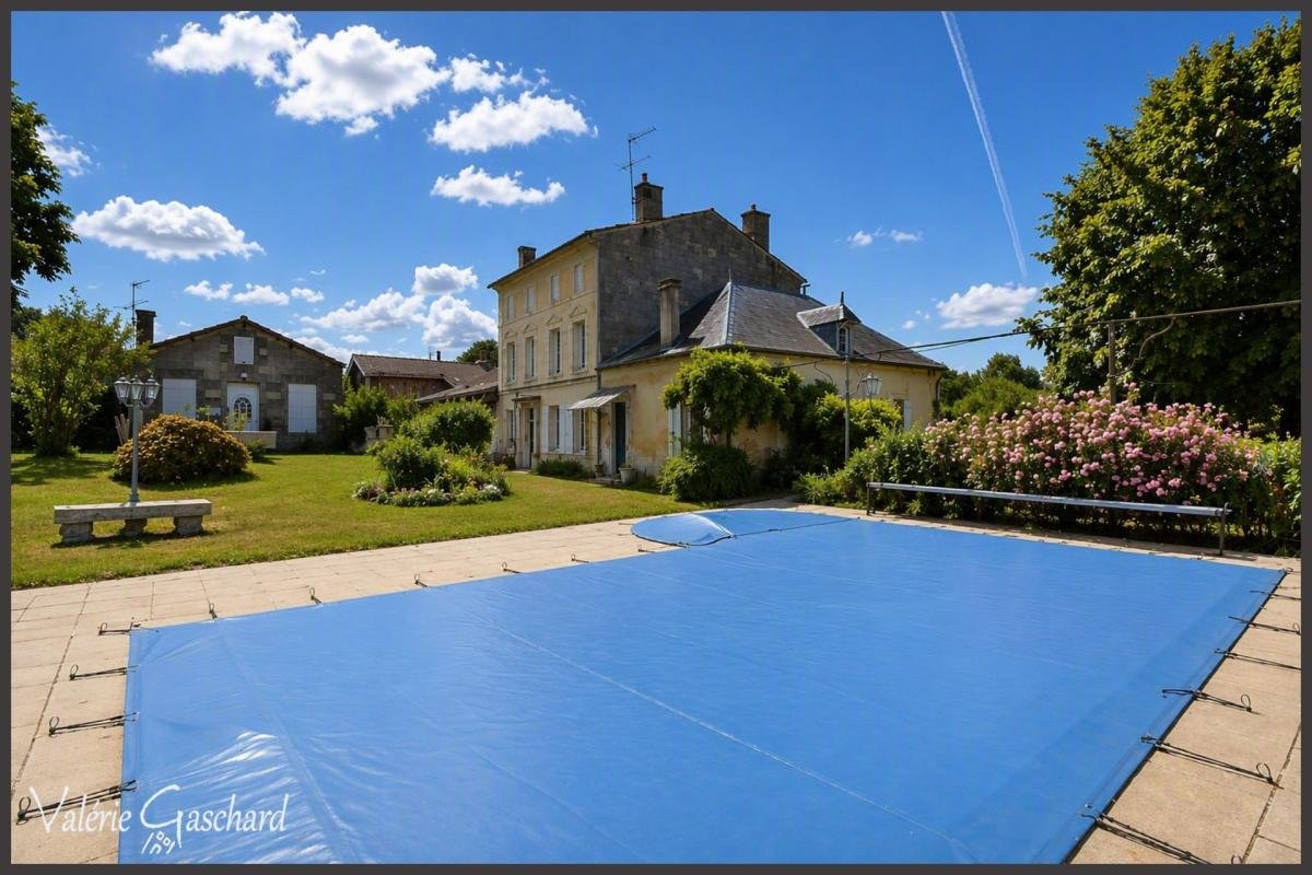 Maison à vendre, 250m², Saint-Antoine-sur-l'Isle