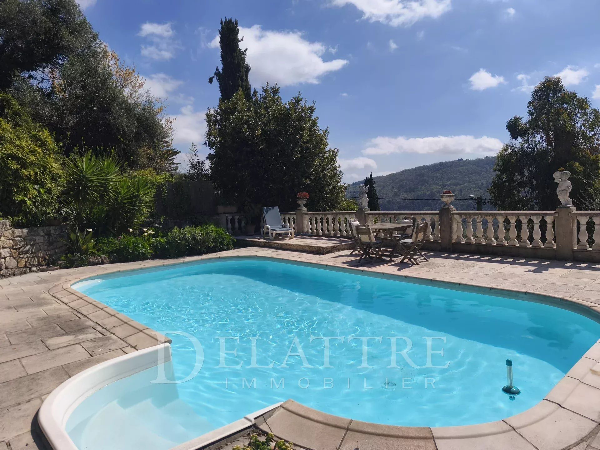Maison à vendre, 100m², Le Bar-sur-Loup