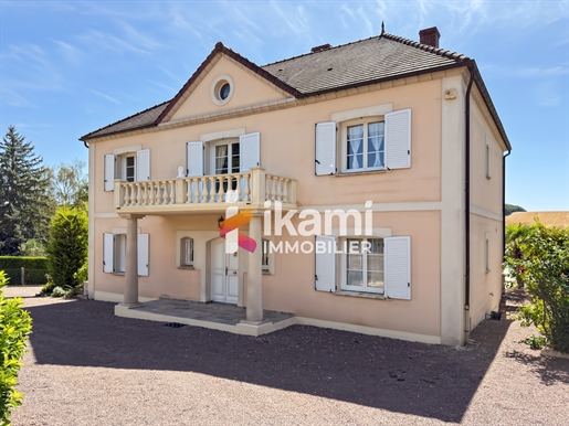 Maison 8 pièces 220 m² · à Saligny · 220 m² · 420 000 €