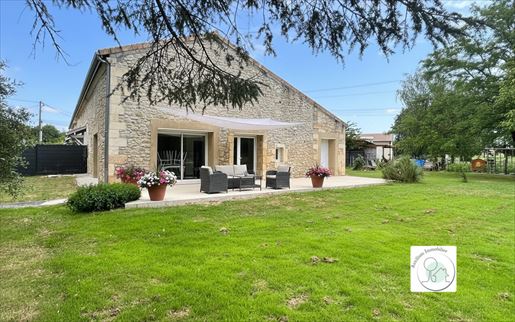 6 pièces 133 m² · à Peujard · 133 m² · 290 000 €