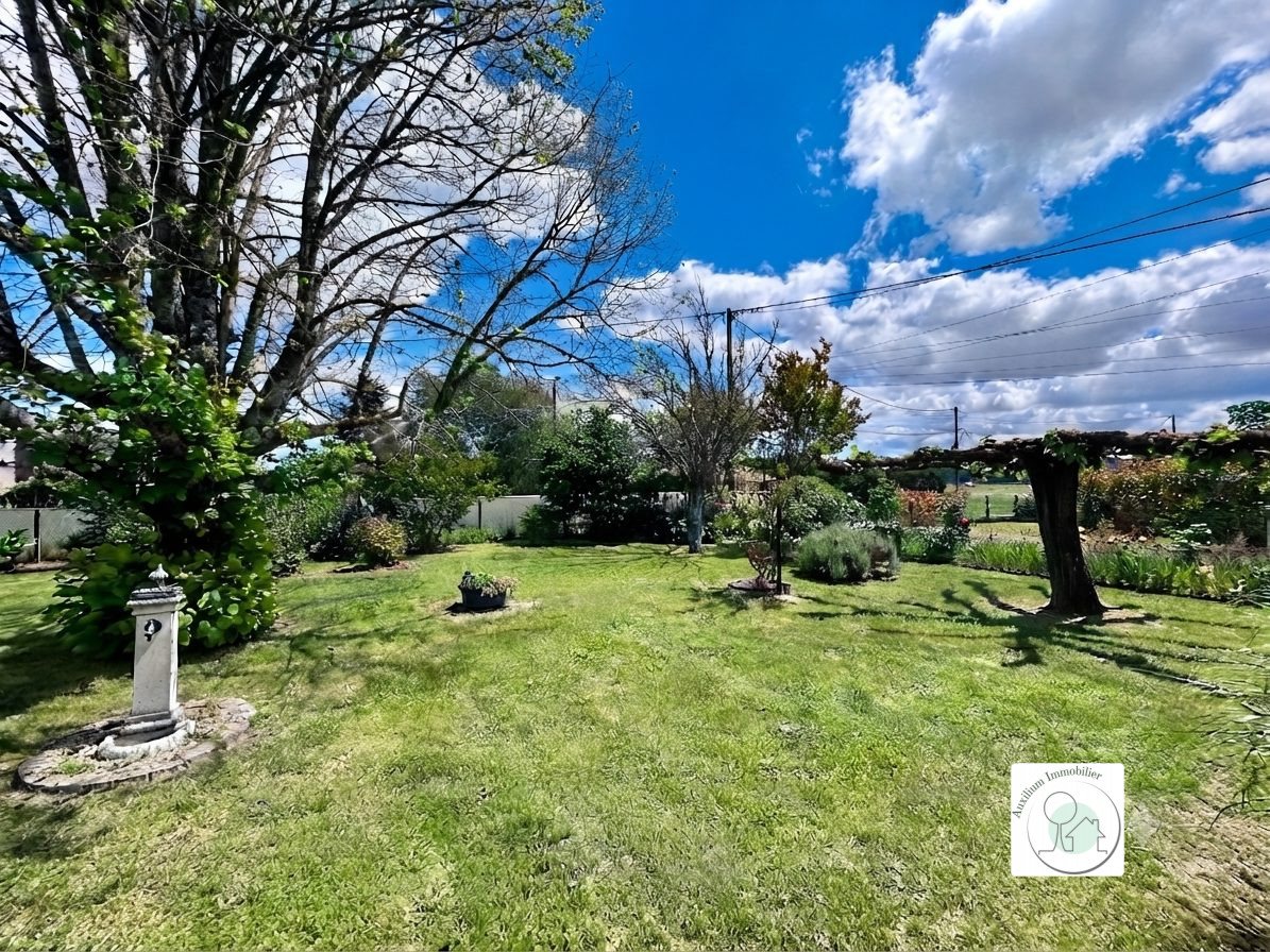 Maison à vendre, 179m², Teuillac