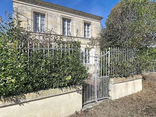 Maison 6 pièces 142 m² · à Fours · 142 m² · 205 000 €