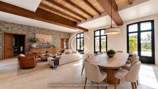 12 pièces 378 m² · à Etréchy · 378 m² · 850 000 €
