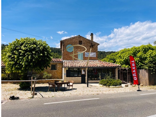 4 pièces 100 m² · à Vallon-Pont-d'Arc · 100 m² · 420 000 €