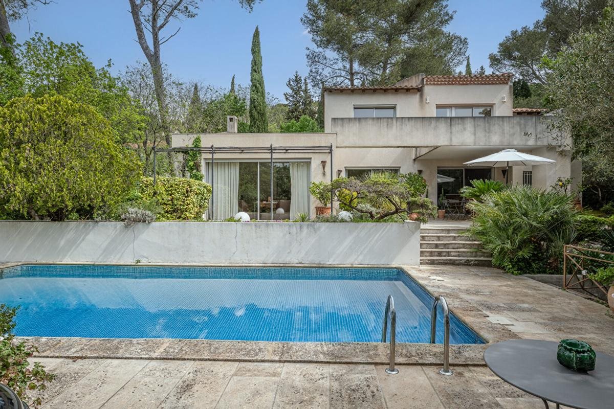 Maison à vendre, 182m², Nîmes