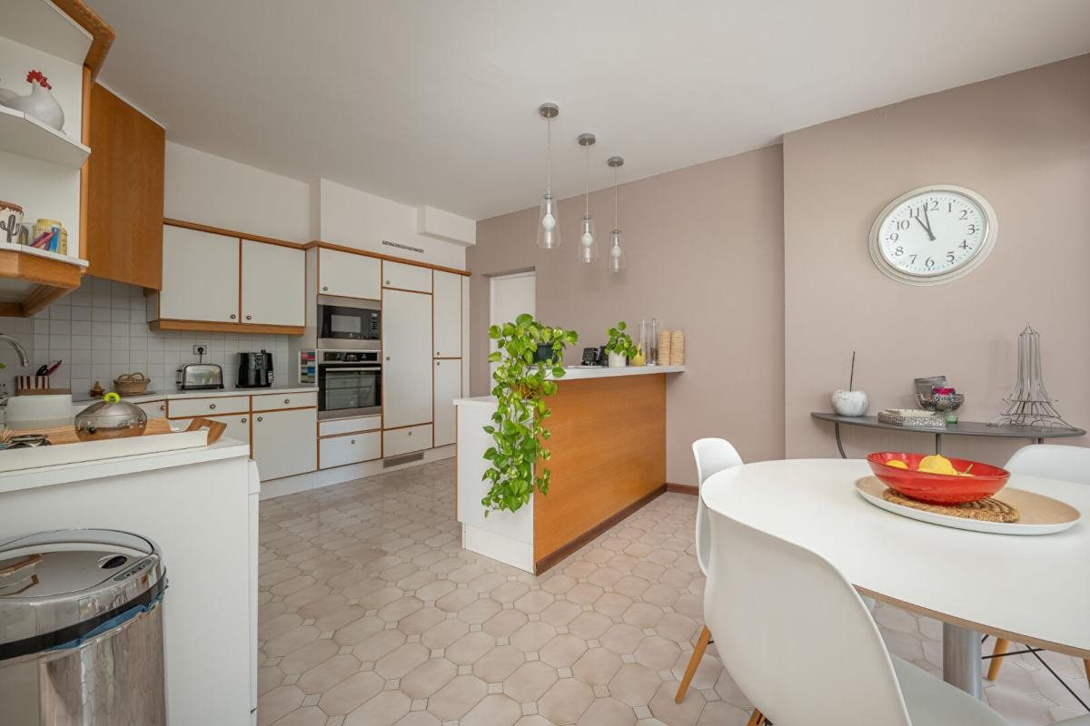 Maison à vendre, 182m², Nîmes