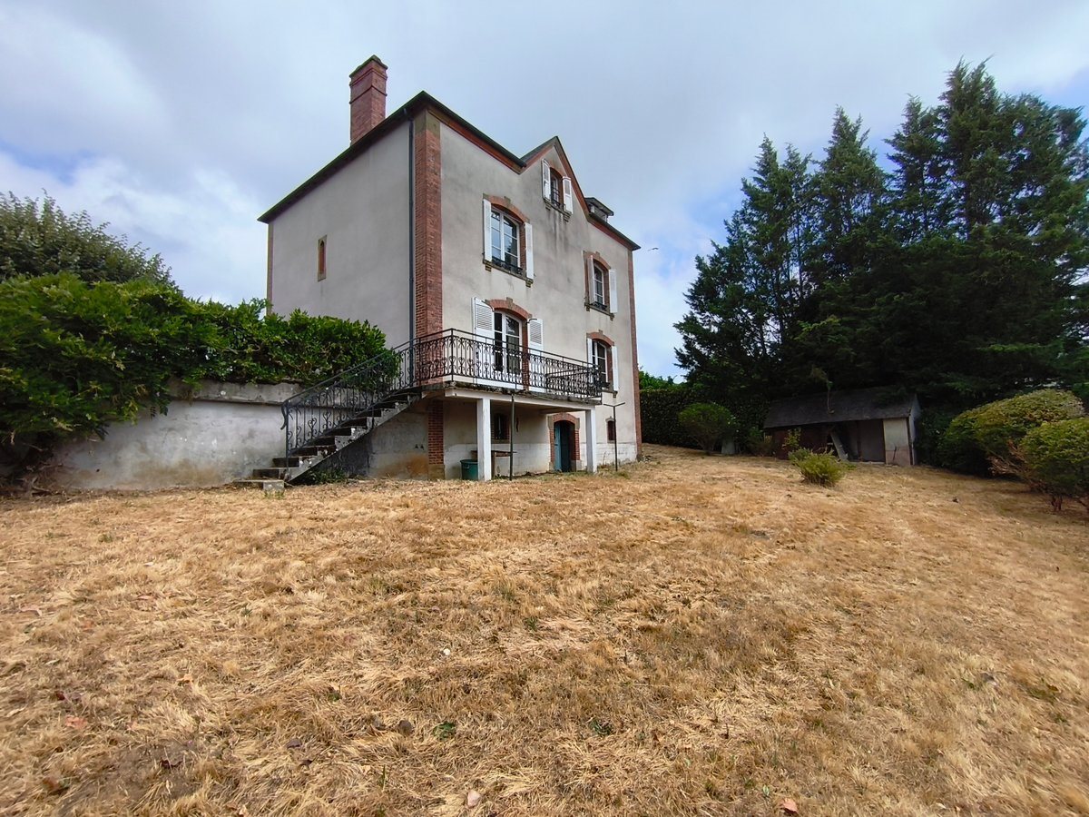 Maison à vendre, 188m², Dampniat