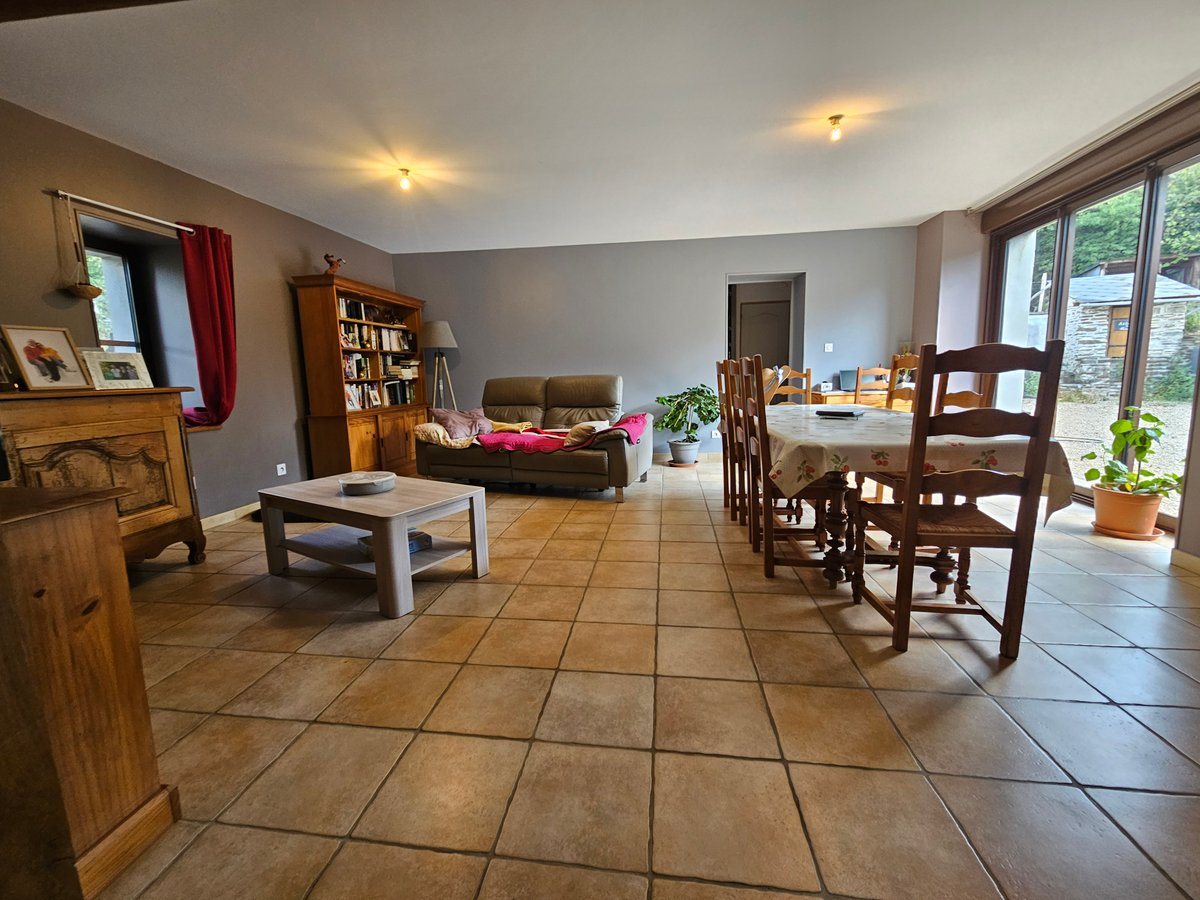 Maison à vendre, 95m², Châteauneuf-la-Forêt