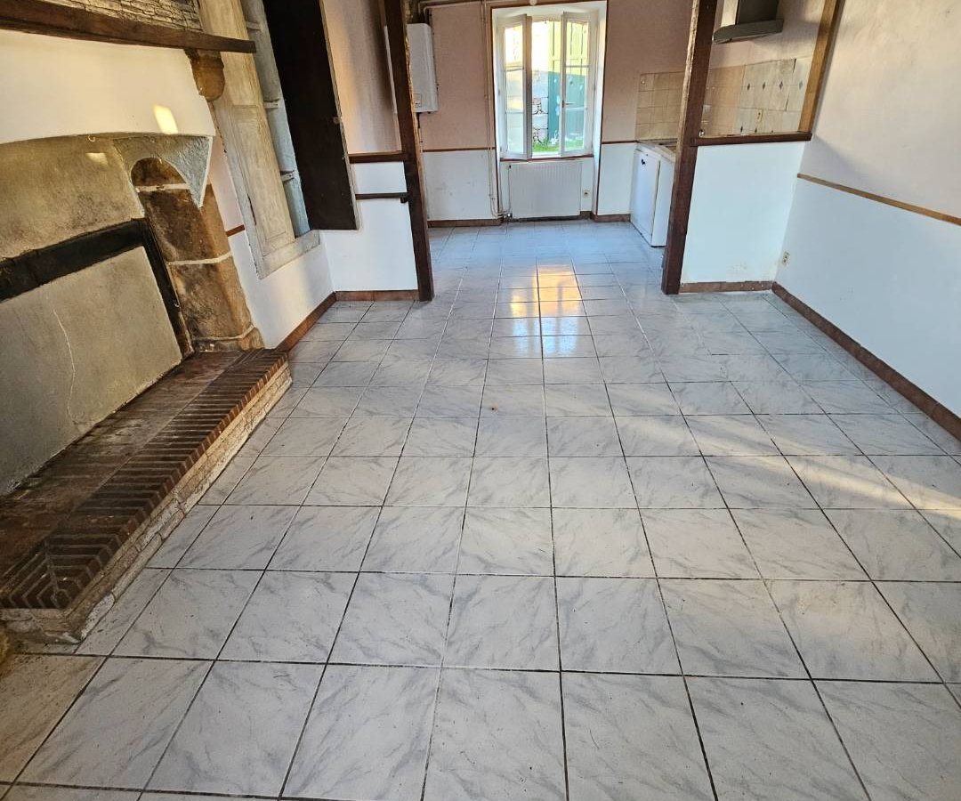 Maison à vendre, 105m², Peyrilhac
